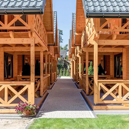 2 Bedroom Stunning In *